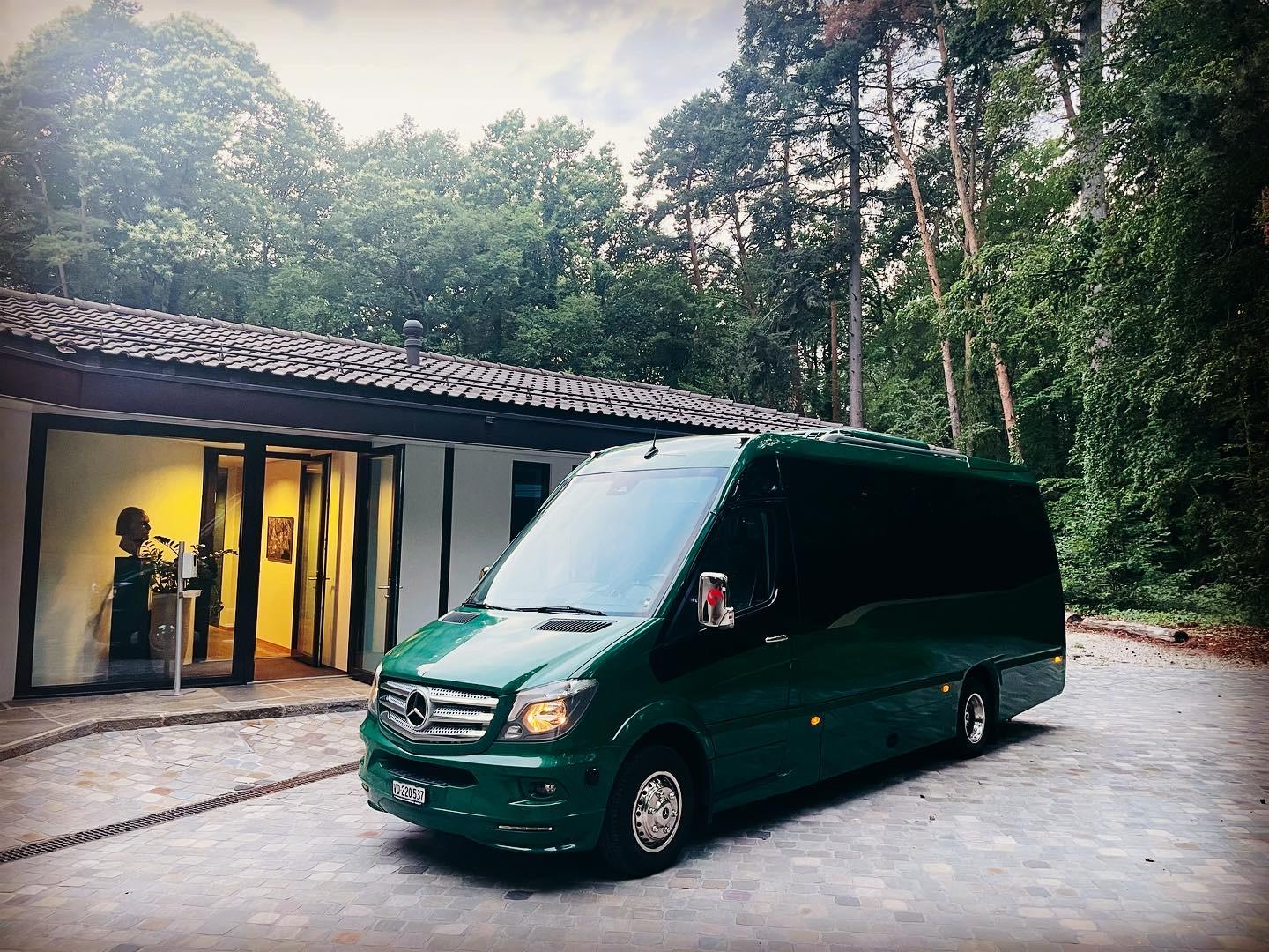 Minibus Mercedes-Benz Sprinter 17 places