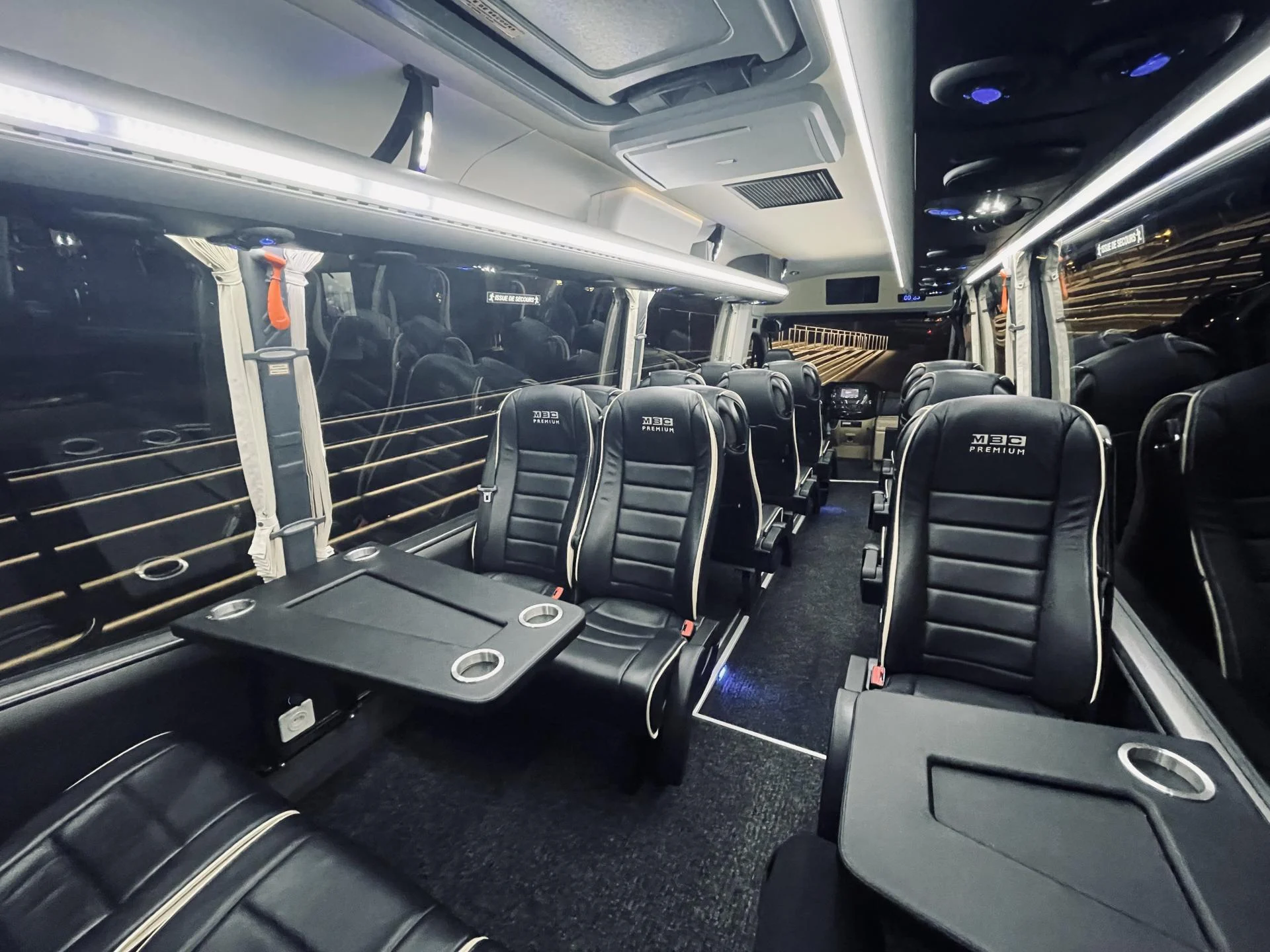 Minibus Mercedes-Benz Sprinter 17 places